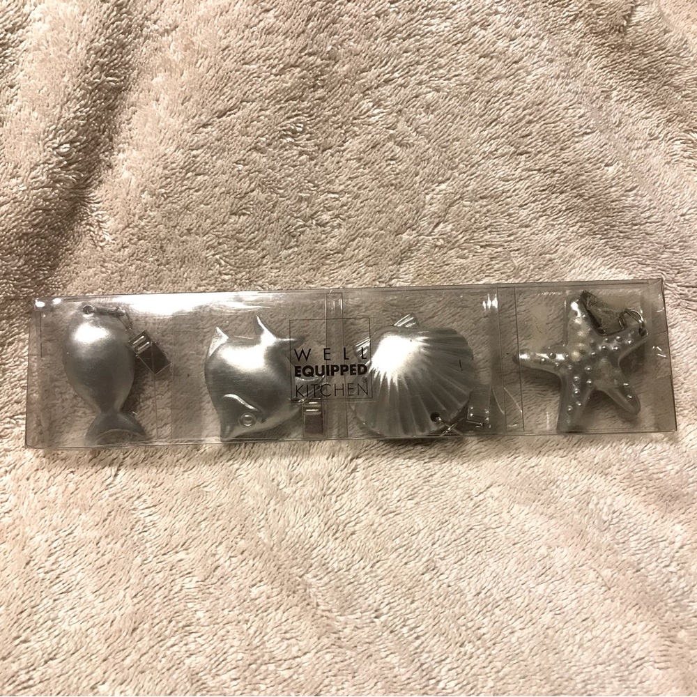 Beachy Tablecloth Weights